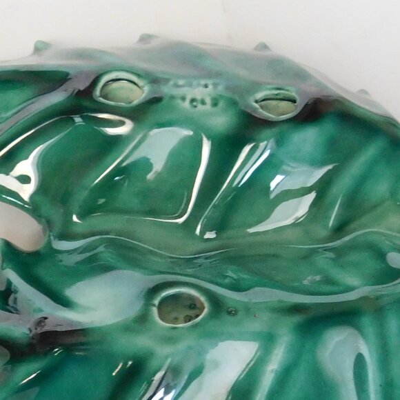 Green Holly Leaf Berry Stem Christmas Candy Dish VTG 70's Atlantic Mold - Picture 6 of 7